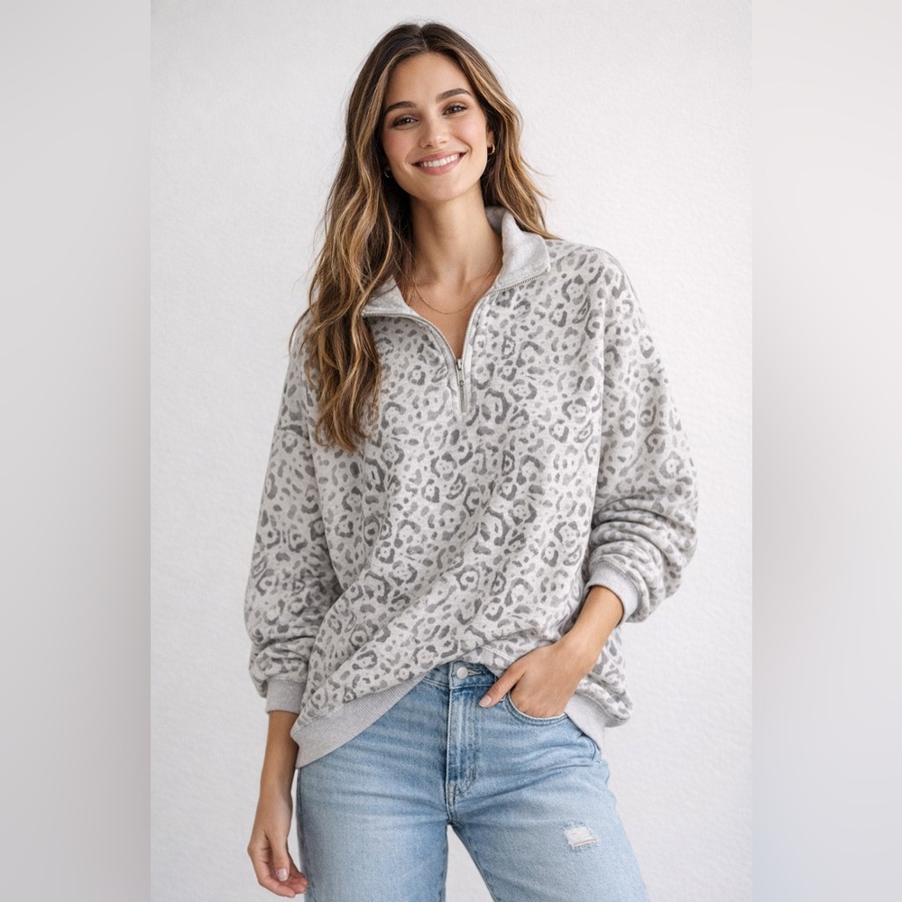 Aerie Cozy Half Zip Sweatshirt gray Leopard Print Size M